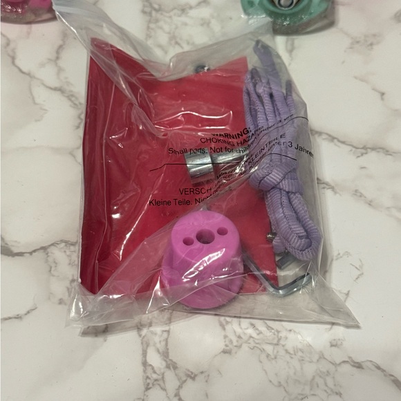 SULIFEEL Rainbow Unicorn Size Adjustable Light up Roller Skates Medium (3Y-6Y) - Picture 6 of 8